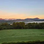 Misty Bay - 招待所 3*