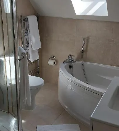 Misty Bay - 3* Kenmare