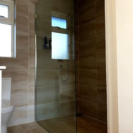 Ensuite Bedrooms - Kenmare